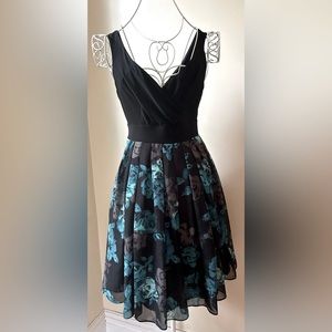 White House Black Market Black Teal and Gray floral Womens Dress.